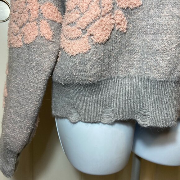 NWT Miss Sparkling “Believe You Will” Floral Chenille Sweater Gray Pink XL - Picture 8 of 9